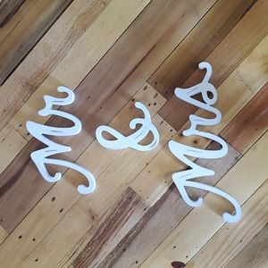 Antique White Mr & Mrs Wood Decor